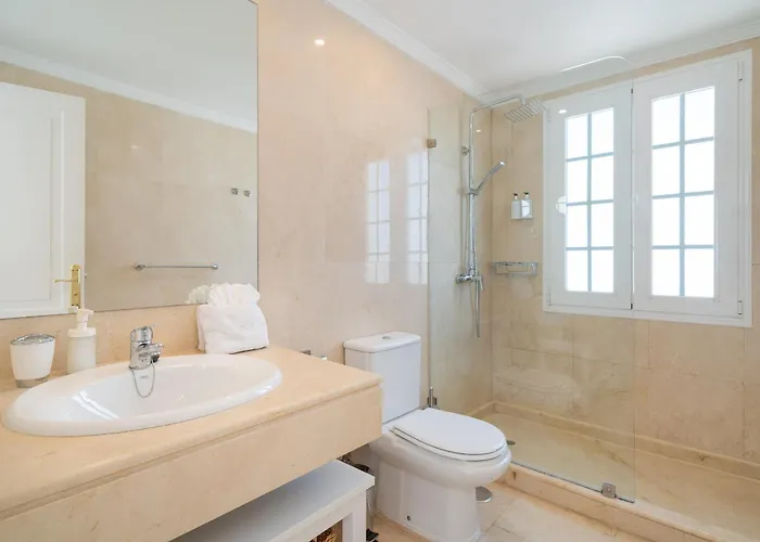 فيلة Charlana By Buenavilla *