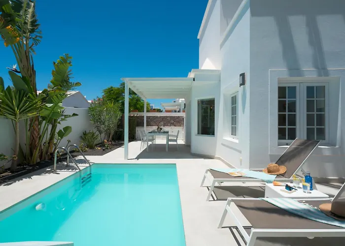 فيلة Charlana By Buenavilla *